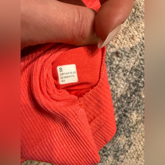 Lululemon Ebb to Street Tank Top Bright Coral Size 8 Pristine Condition - Picture 3 of 3